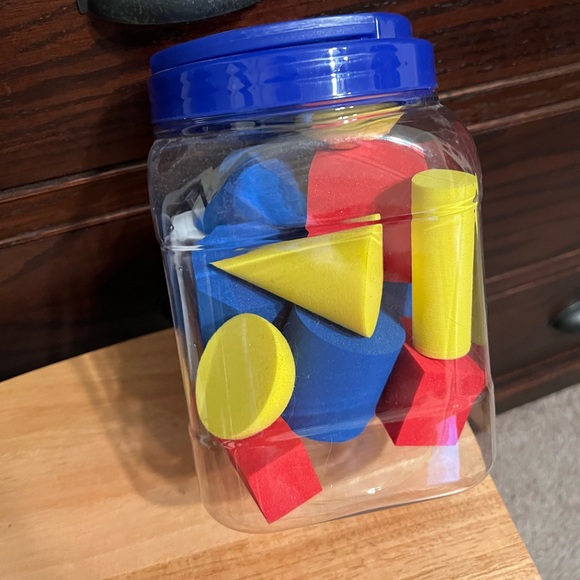 3D Shapes - Picture 2 of 3